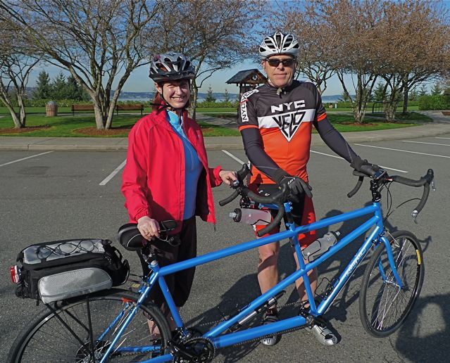 Karl and Leslie with their new Tandem 2